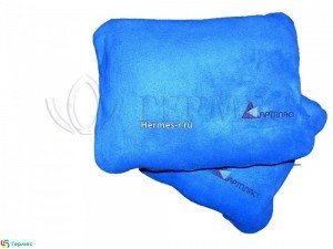 Нанесение логотипа на плед-подушку