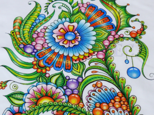 Яркая печать на футболке