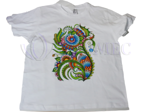 Нанесение печати на белую футболку