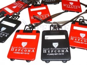 Тампопечать логотипа на багажных бирках