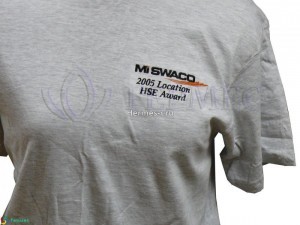 машинная вышивка на футболке