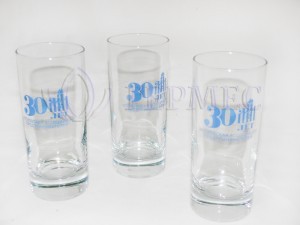 печать логотипа на посуде