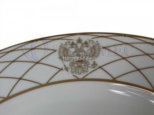 Деколирование тарелок золотой краской