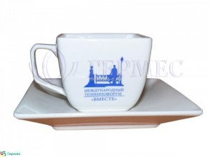 деколь на чайной паре