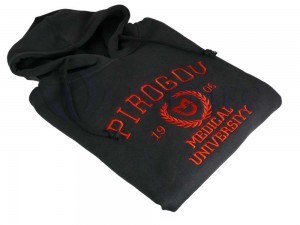 Вышивка на толстовке