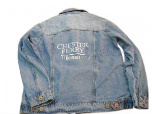 Нанесение логотипа на куртку