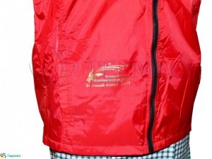 жилет с логотипом