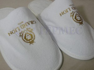 Нанесение логотипа на тапочки