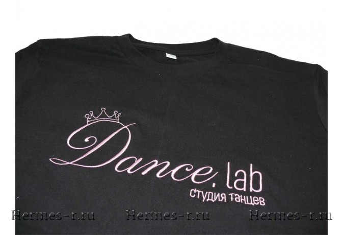 Вышивка на футболке